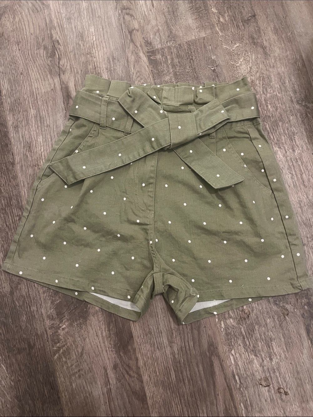 MINE Olive Green Polka Dot High-Waist Paperbag Shorts.  Size Small